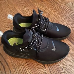 Black Slide-On Nike Sneakers
